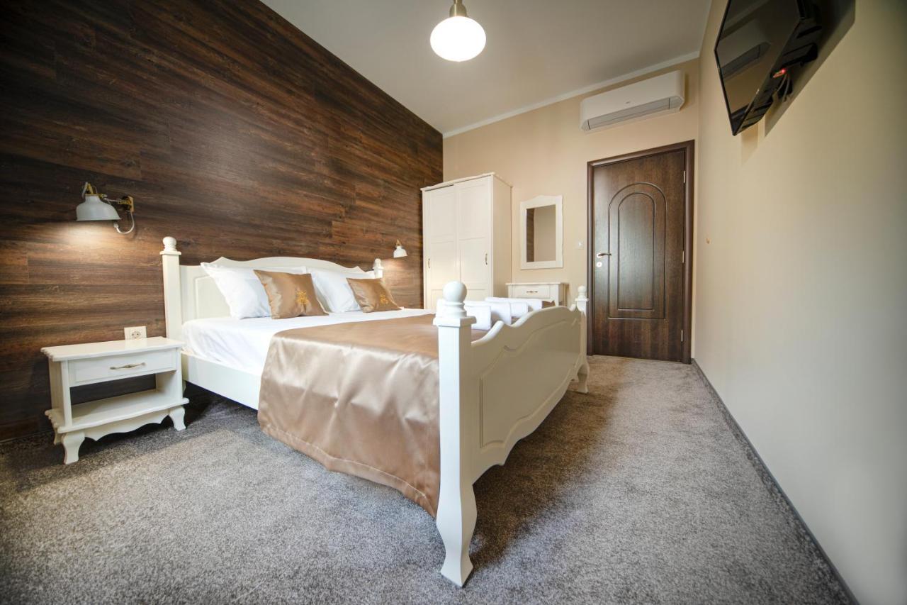 Hotel Antique - Free Private Parking Płowdiw Zewnętrze zdjęcie